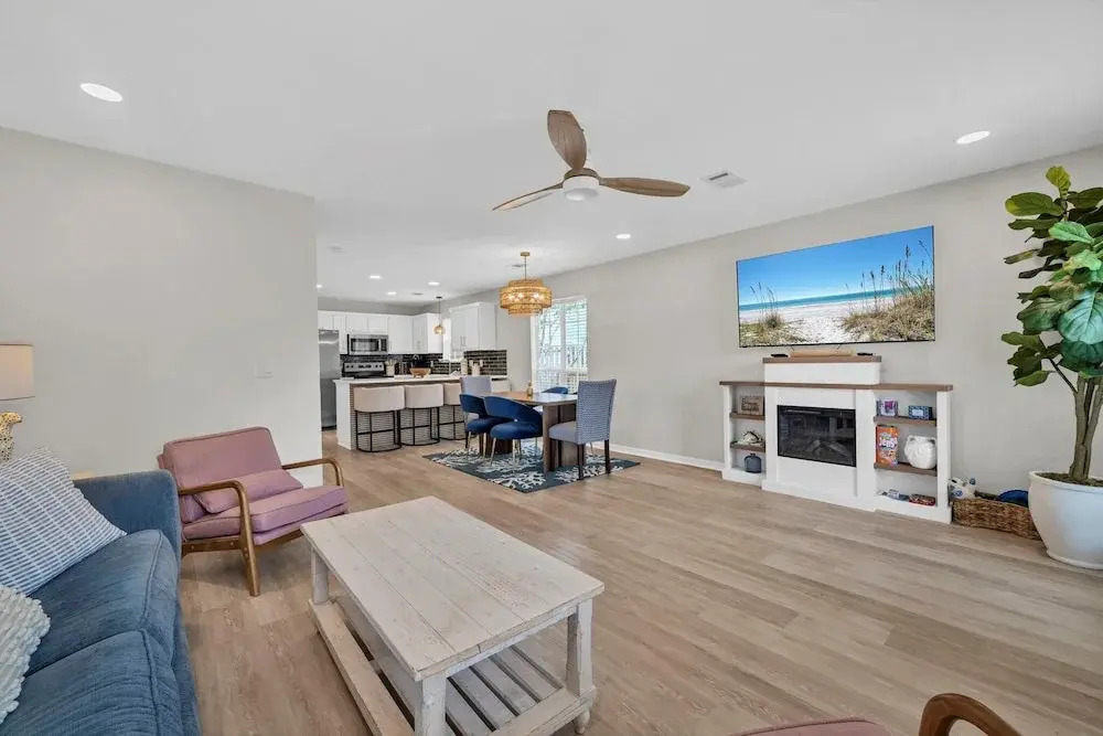 Milo's Beach Bungalow