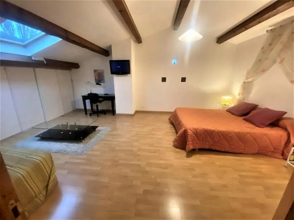Gîte et chambre d'hôtes LE MERCOIRE, piscine chauffée et jacuzzi
