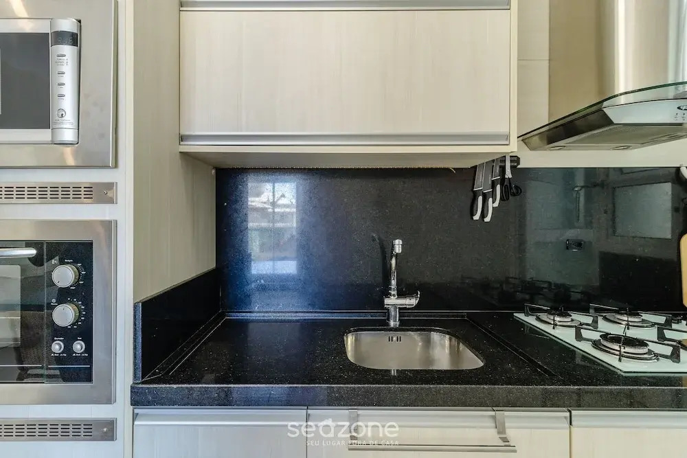Apt w/ Side sea View, Seaside Condominium Rap0306