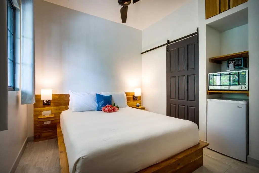 The Sea Glass Inn
