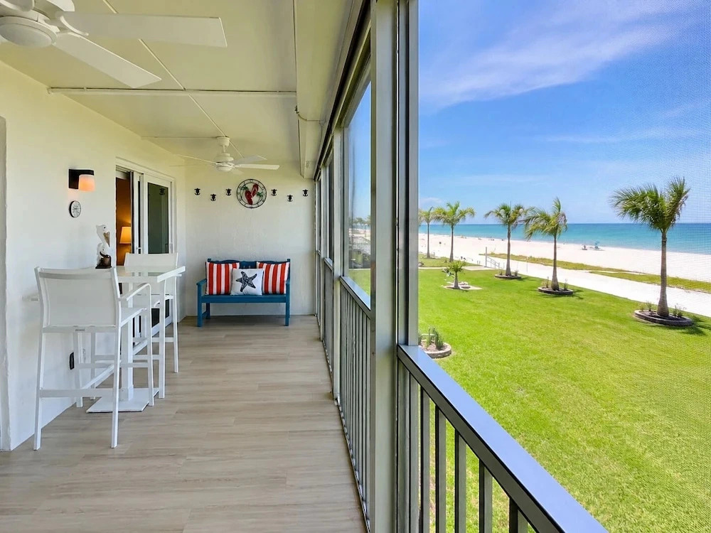 Pointe South 106