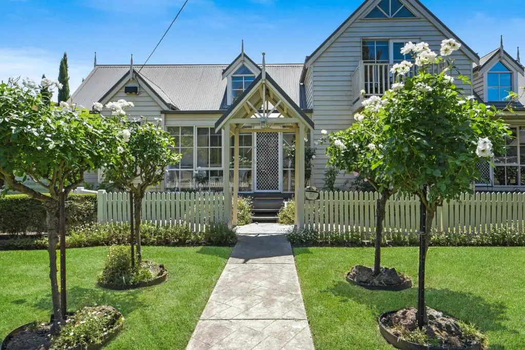 Creek Cottage Bed and Breakfast Traralgon