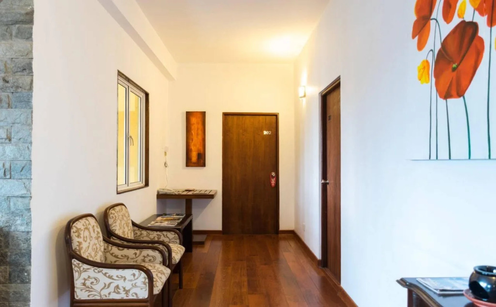 Monsoon Suites
