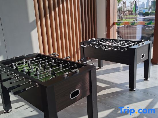 Blue Water Bear · Scenic Apartment Hotel (DongDaiHe Kaisa Phase Four)