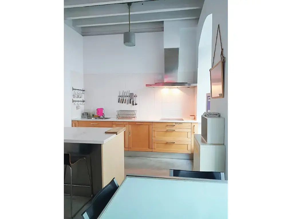 Traveller Box Hostel