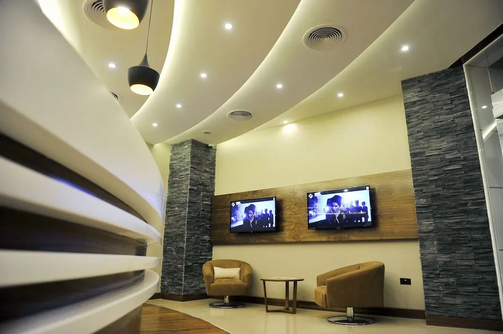Evolve Park Hotel