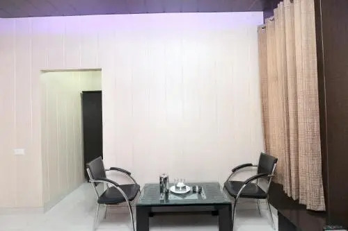 Raj Mahal Motel
