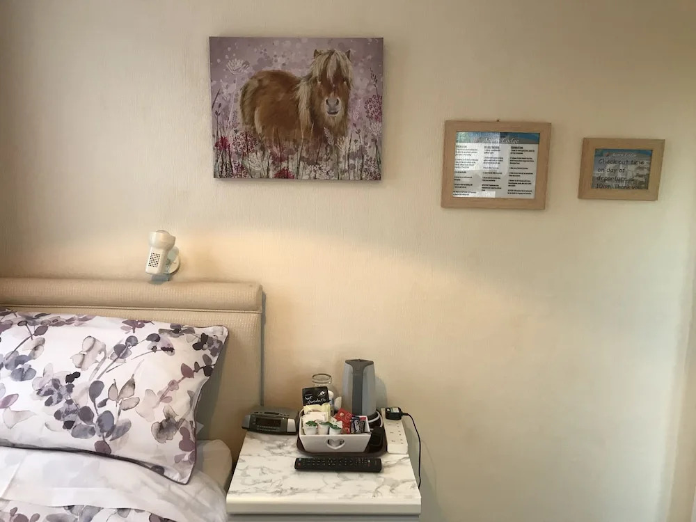 Acorn Lodge