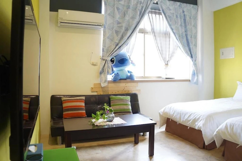 Green Bottle Guest House