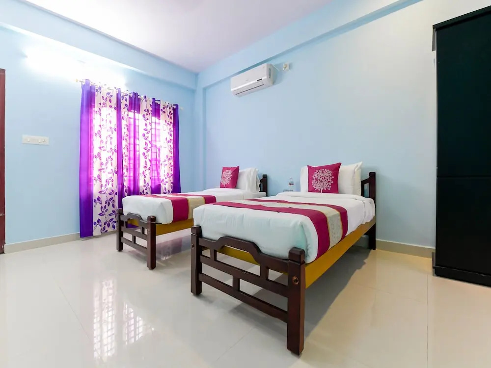 Amare Highway Residency by OYO Rooms