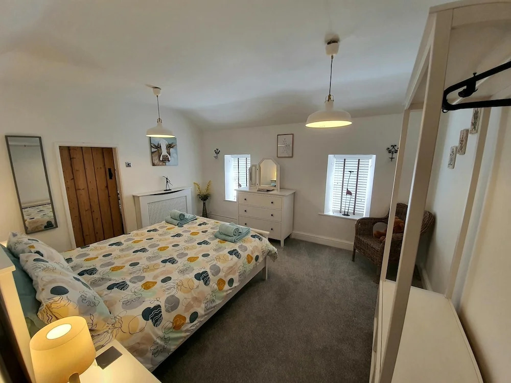 Charming 5-bed Cottage in Old Sodbury Bristol