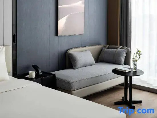 Atour Hotel North Square of Urumqi High-Speed Rail Station