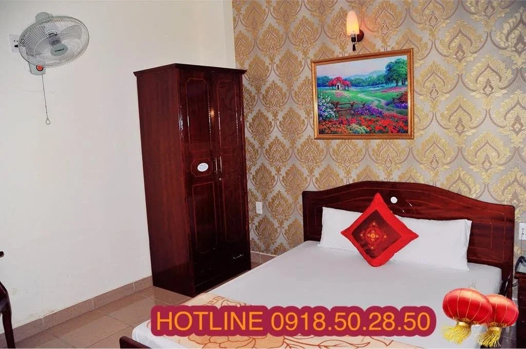 Thiên Hoàng Hotel