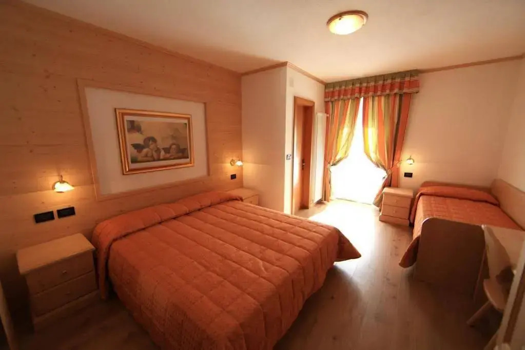 Hotel Chalet Alaska