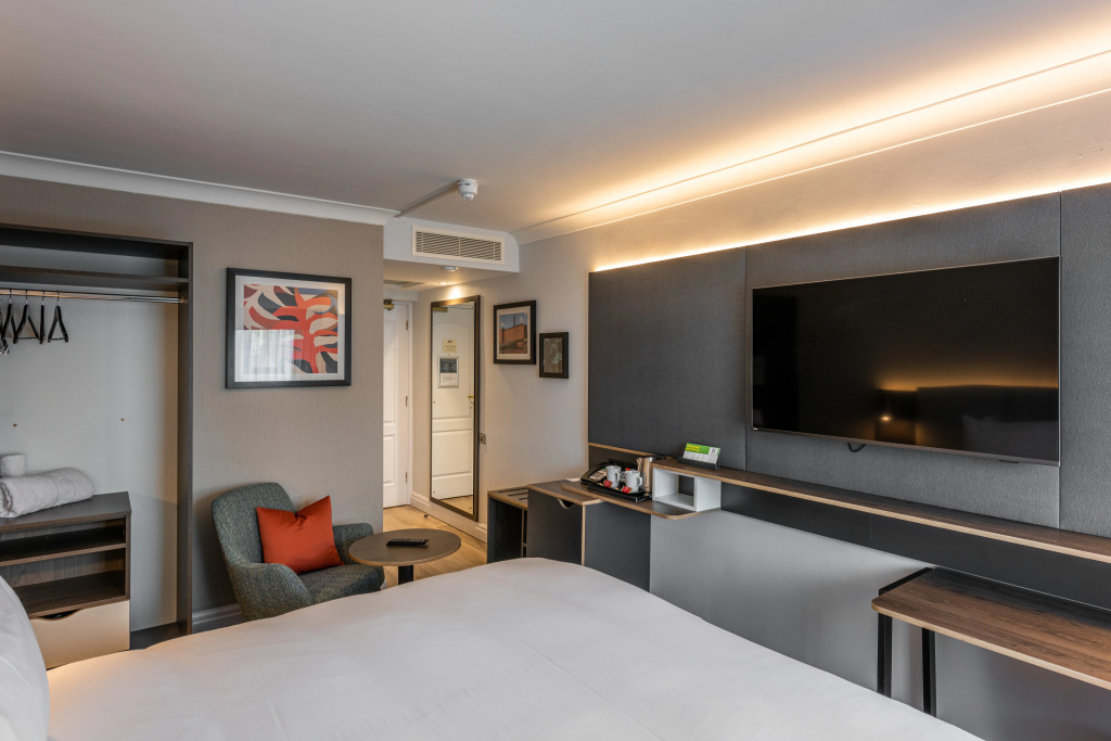 Holiday Inn - Manchester - Oldham by IHG