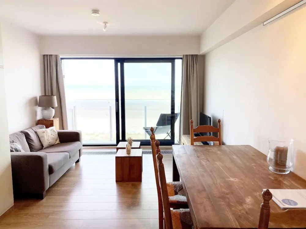 Apartment in Nieuwpoort near the Beach