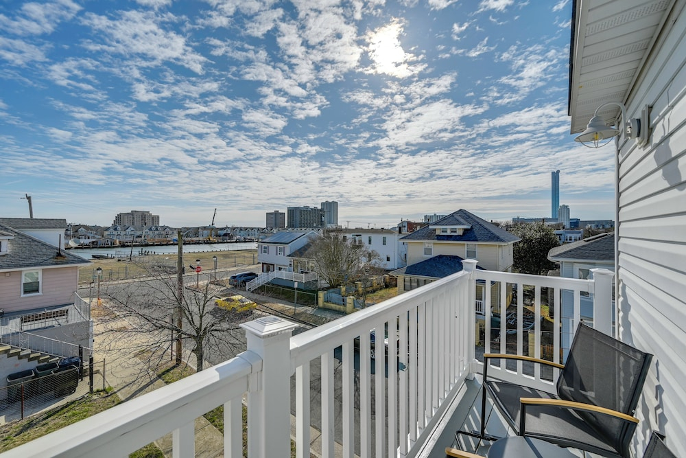 1 Mi to Beach! Family-friendy Atlantic City Escape