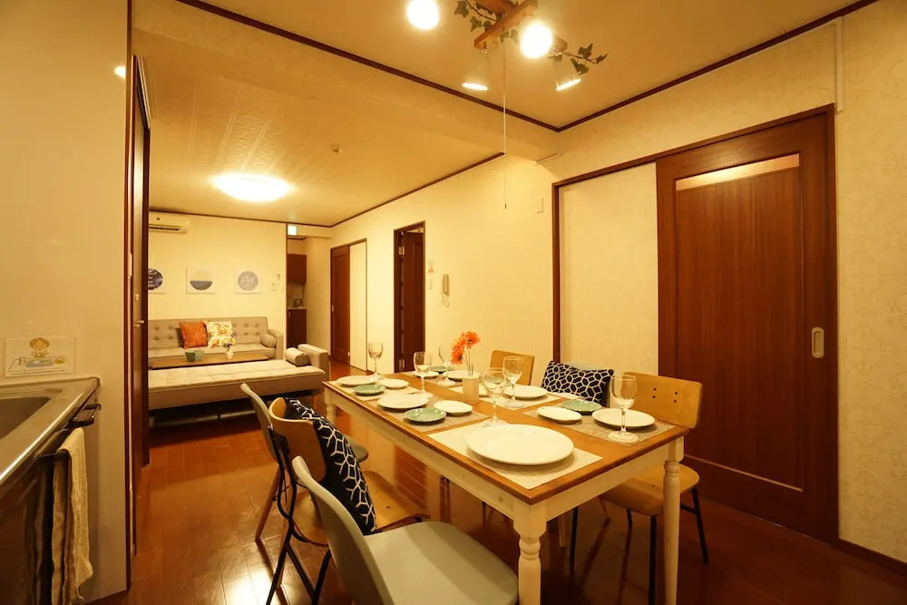 PINK Suite HOUSE