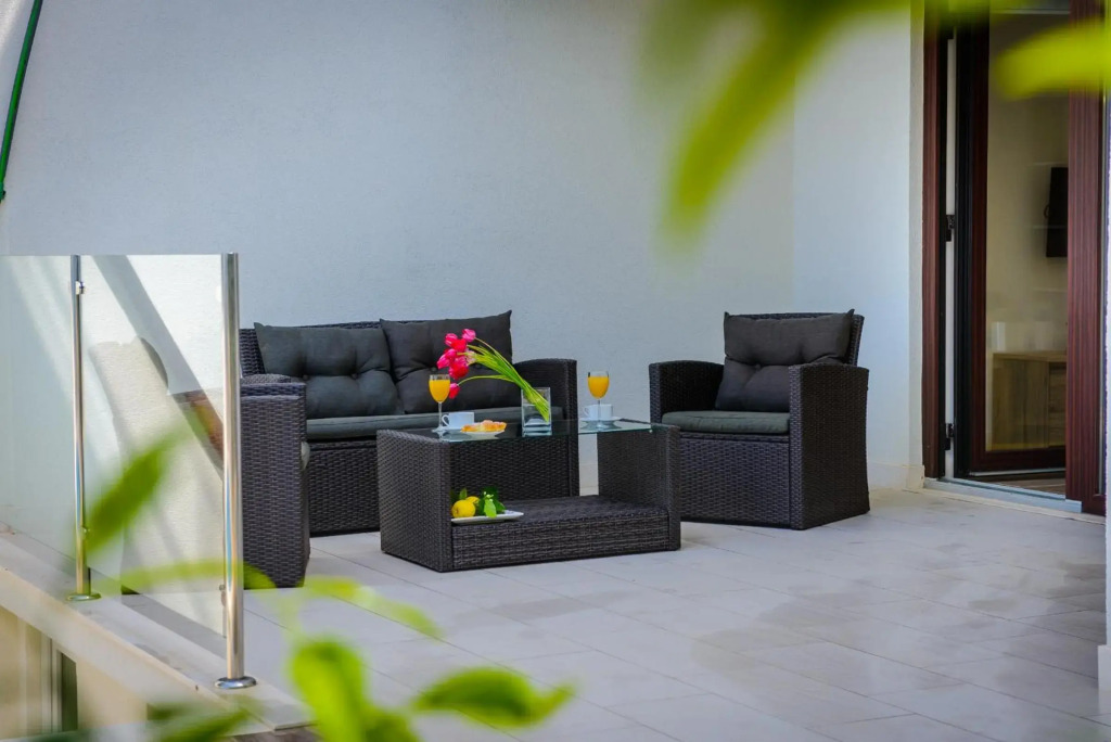 Tandem Apartments with Swimming pool