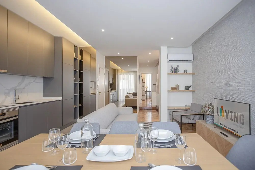 Liiiving in Porto - Design Bright House
