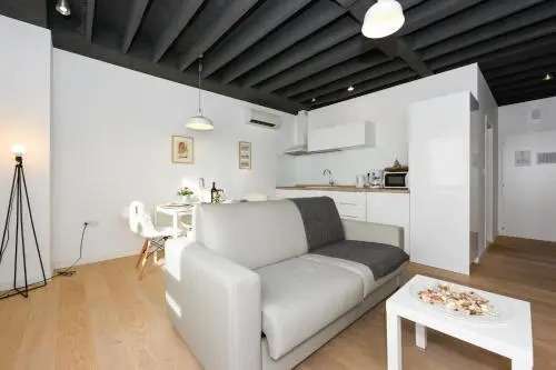 Deluxe Apartments Santa Lucia