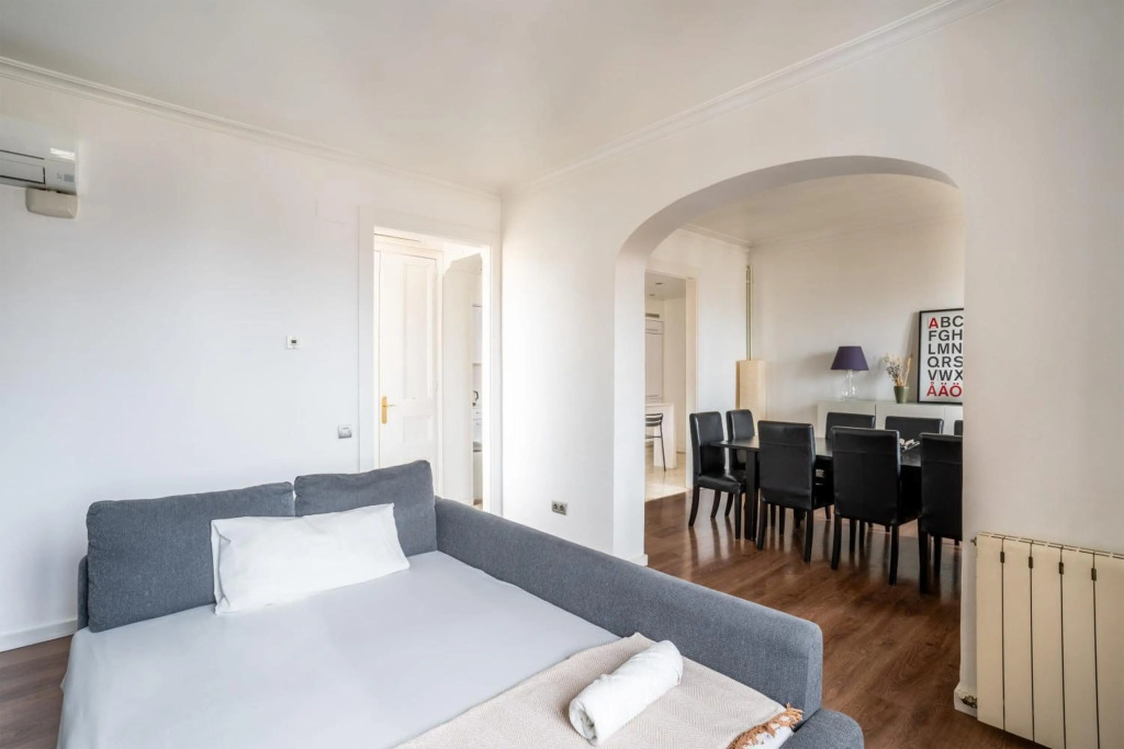 Placa Catalunya Luminous and Exclusive 5Bd Penthouse