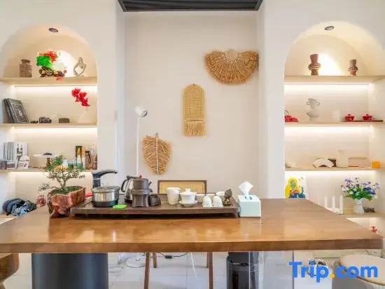 Man·qixi Jiangjing Vacation Apartment (Dongjiang Lake Scenic Area Yanjiang Xi Road)