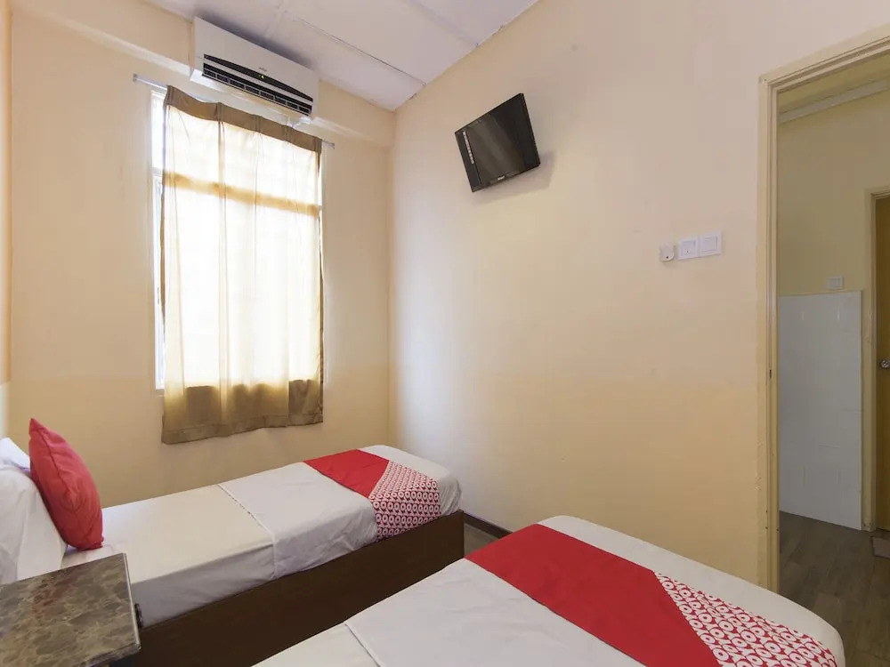 Straits Settlement Inn