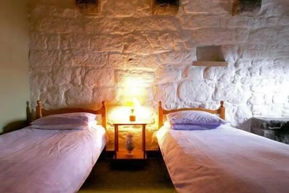 The Tower at Plane Castle-sleeps 4-pets Ok-parking