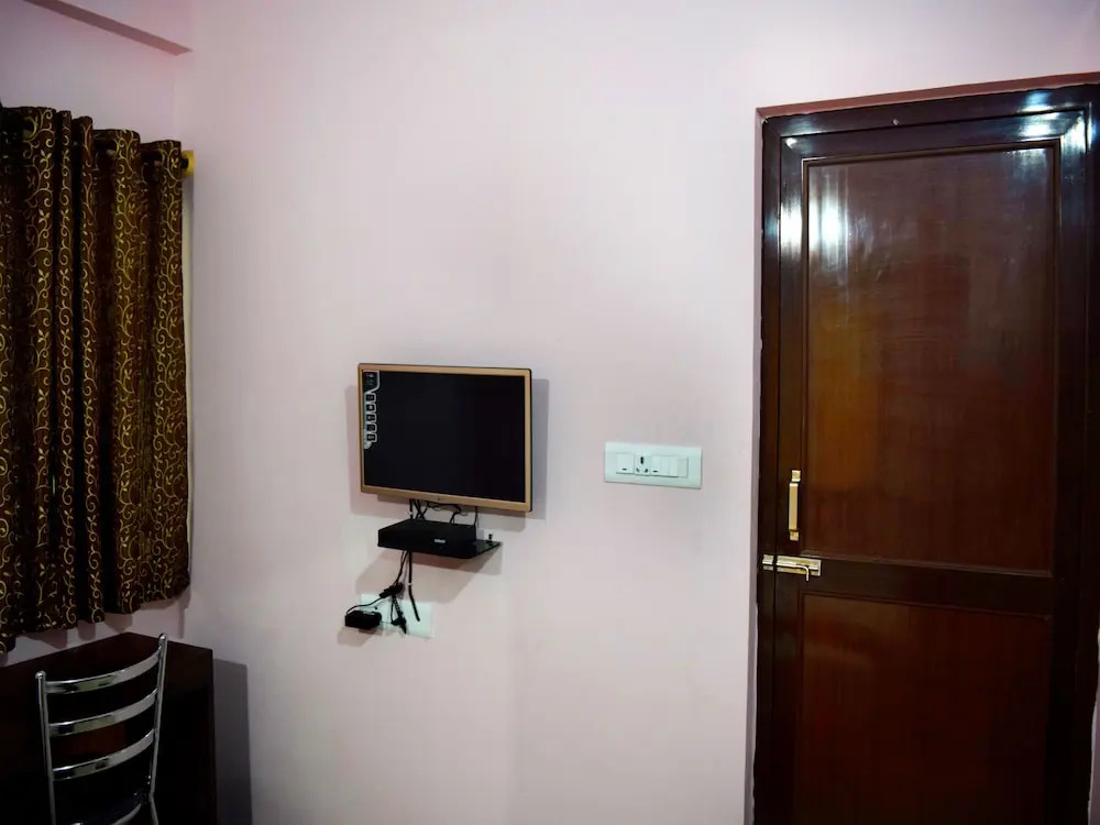 OYO 7898 Hotel Al Fa Inn