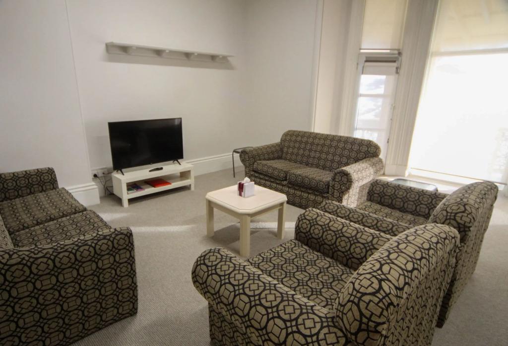 Seafield Tower Glenelg Apartment