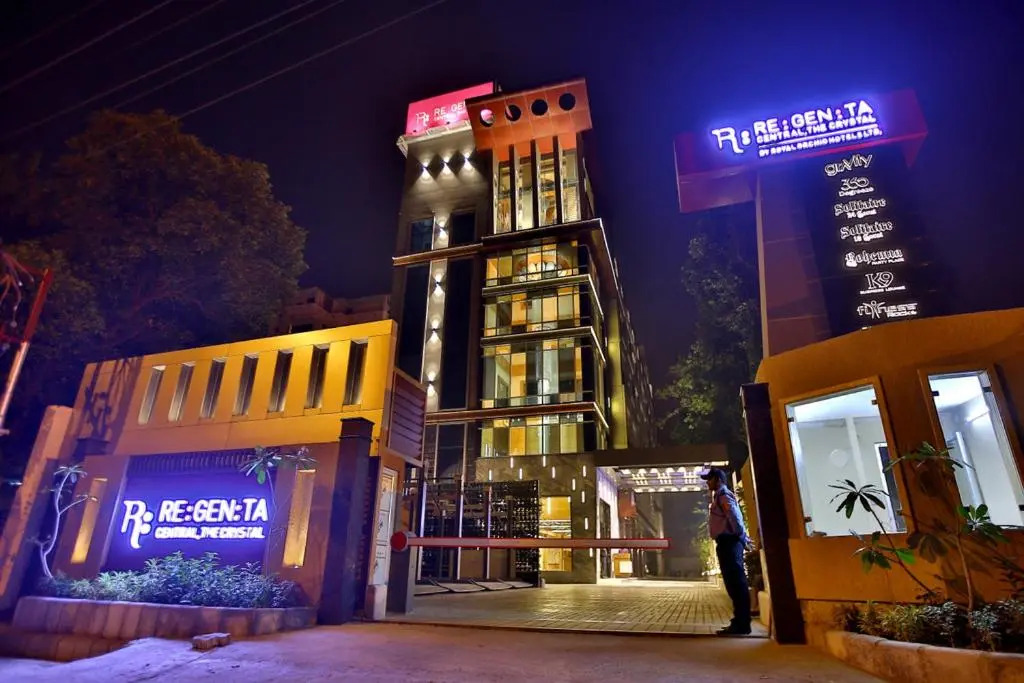 Regenta Central the Crystal Kanpur