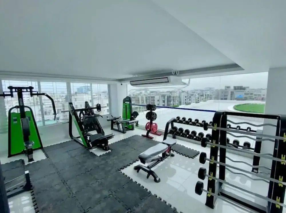 600sqft 2 Luxury Studio with Gym & Pool