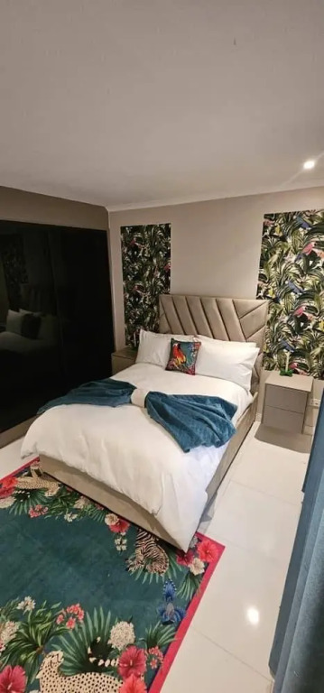 Villa De Luna in Avondale, Lomagundi Road