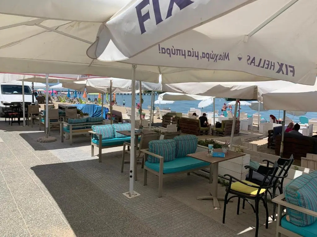Apartment 30m from the sea