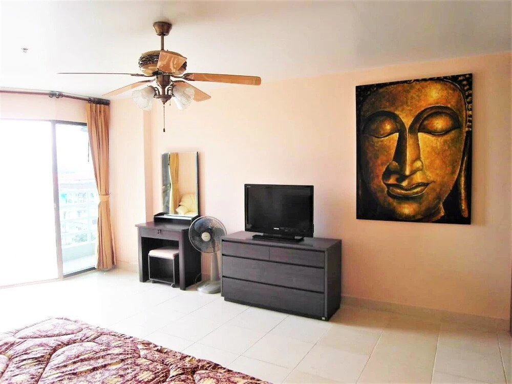 View Talay 2 A 7th floor studio condo