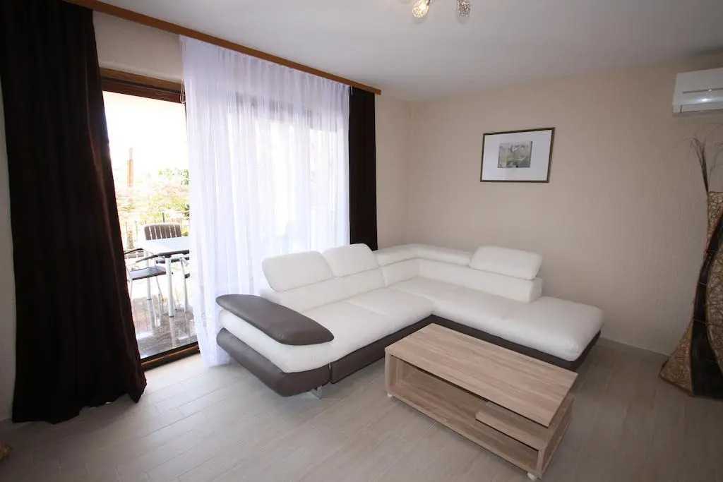 Villa Alena