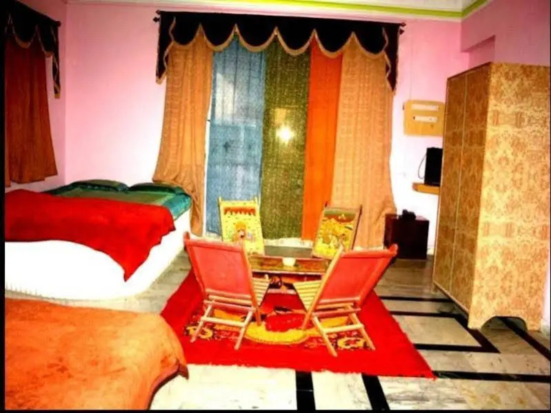 New Paradise Inn