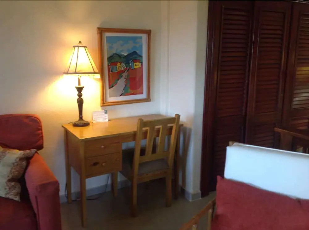 Bob & Sue's Hotel