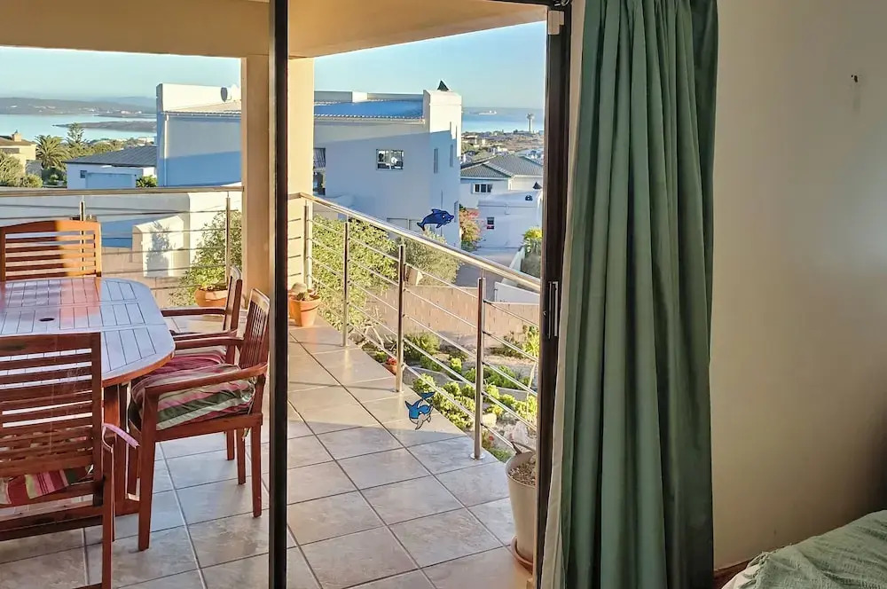 Sa-Ais, Langebaan 6-sleeper