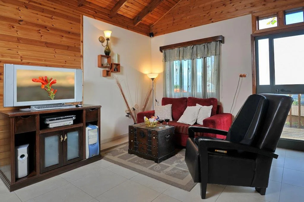 Sharvit Hakesem