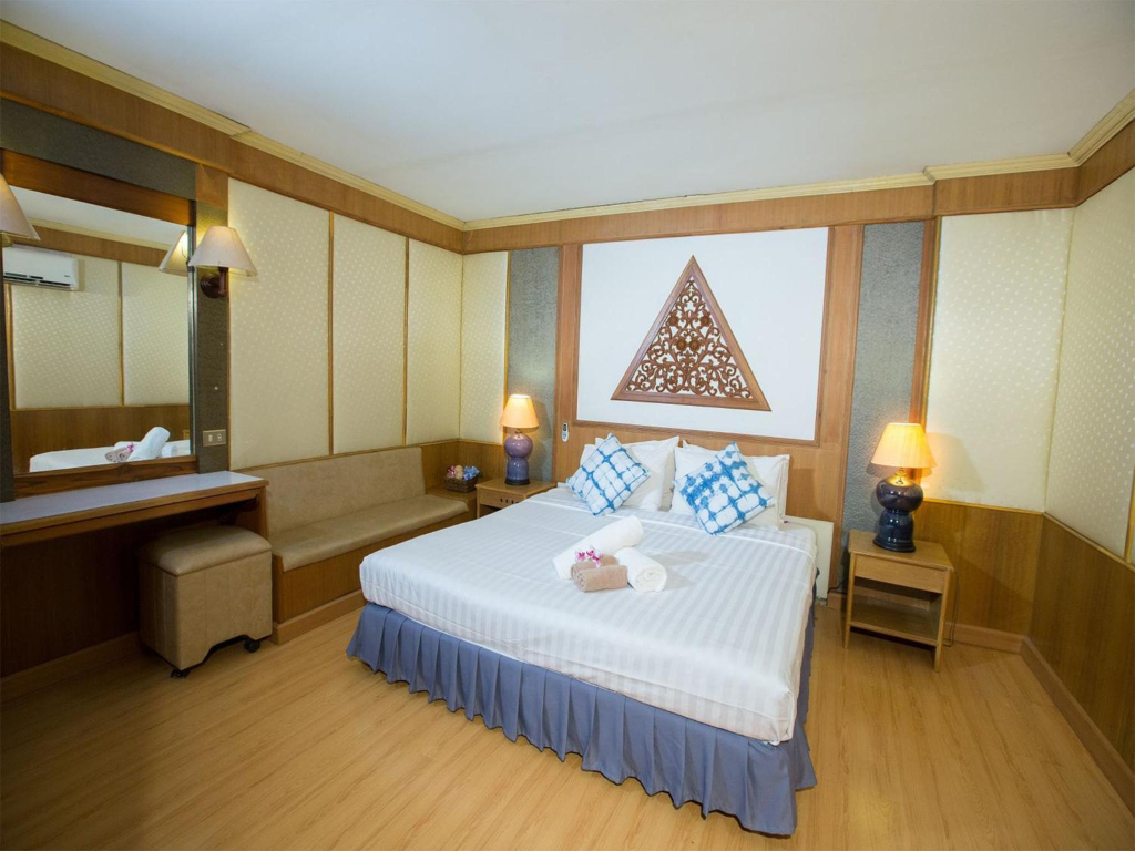 Phrae Nakara Hotel