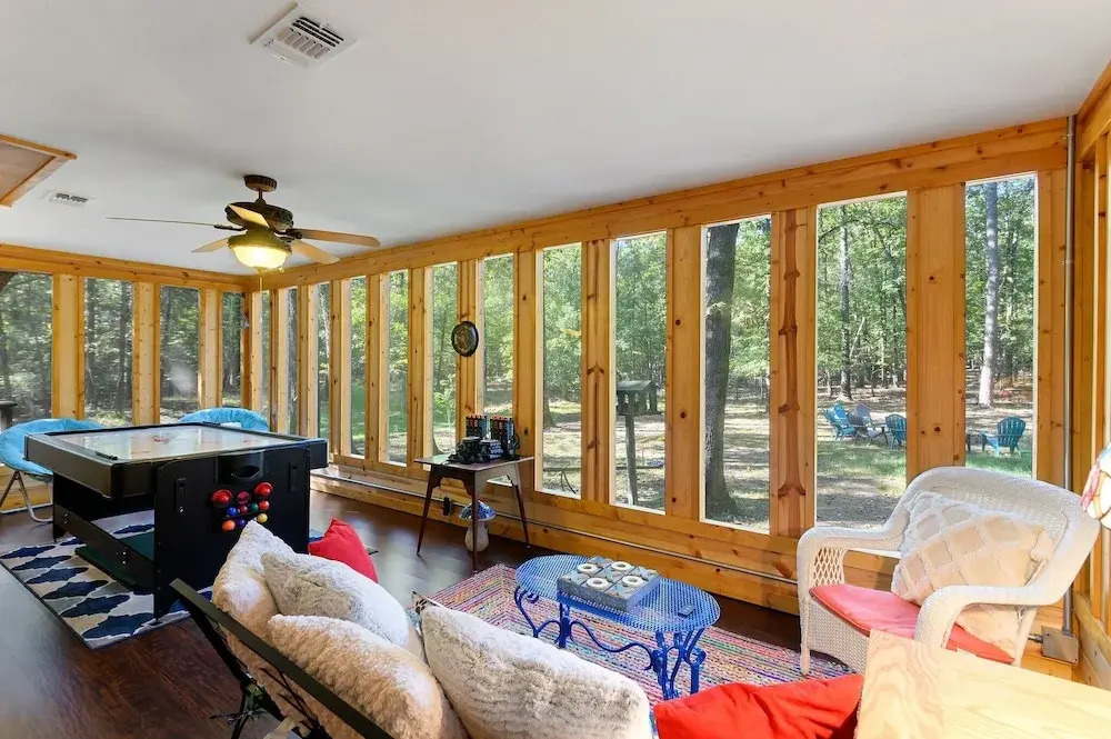 Family Friendly Cottage - Game Room+firepit+smores