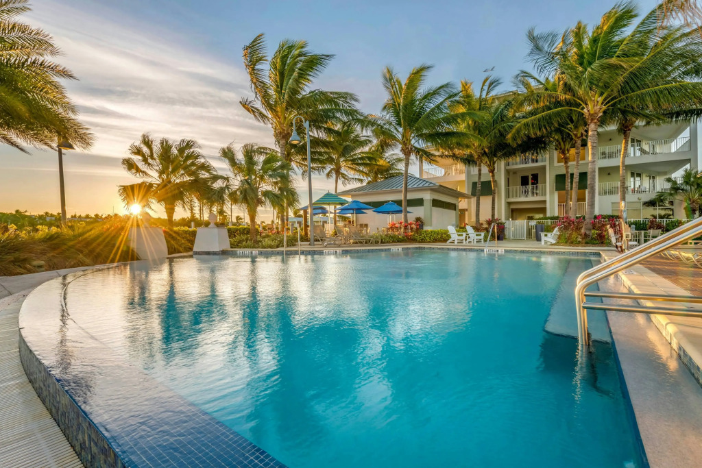 Courtyard by Marriott Faro Blanco Resort