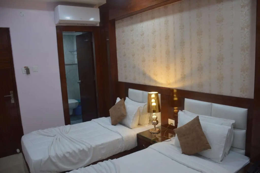Hotel Midcity