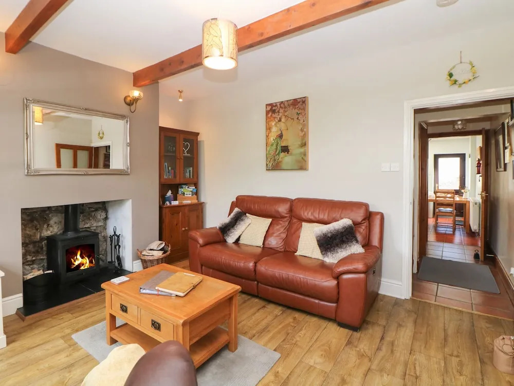Shenton Cottage