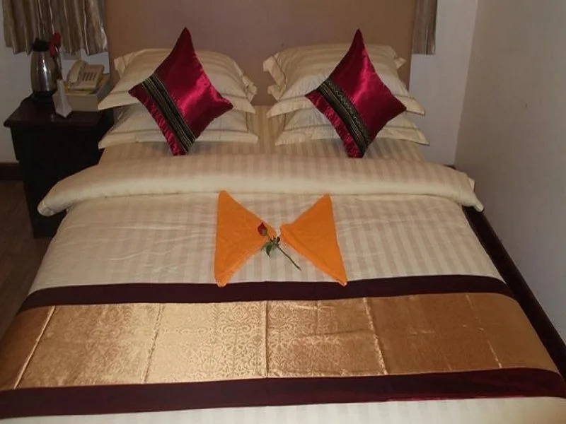 Golden Aye Yeik Mon Hotel