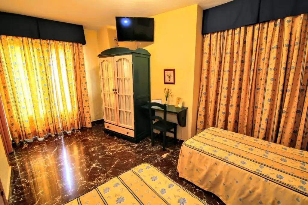 Apartamentos Turísticos La Fonda