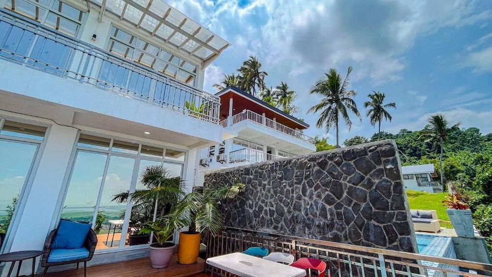 Caliraya Heights Resorts and Events Place