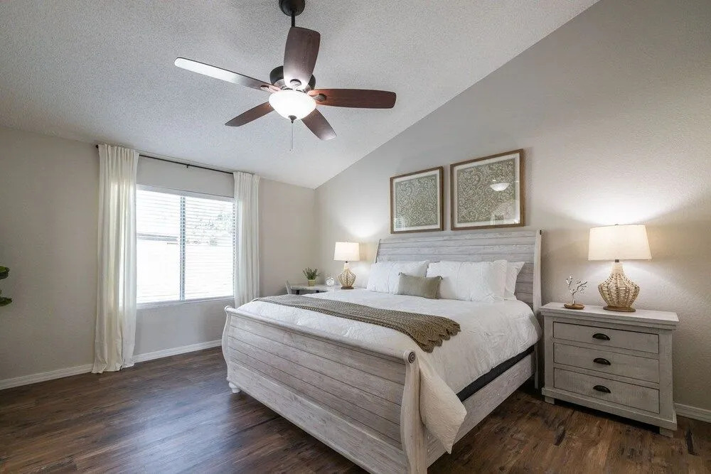 Scottsdale Friess 4 Bedroom Home by RedAwning